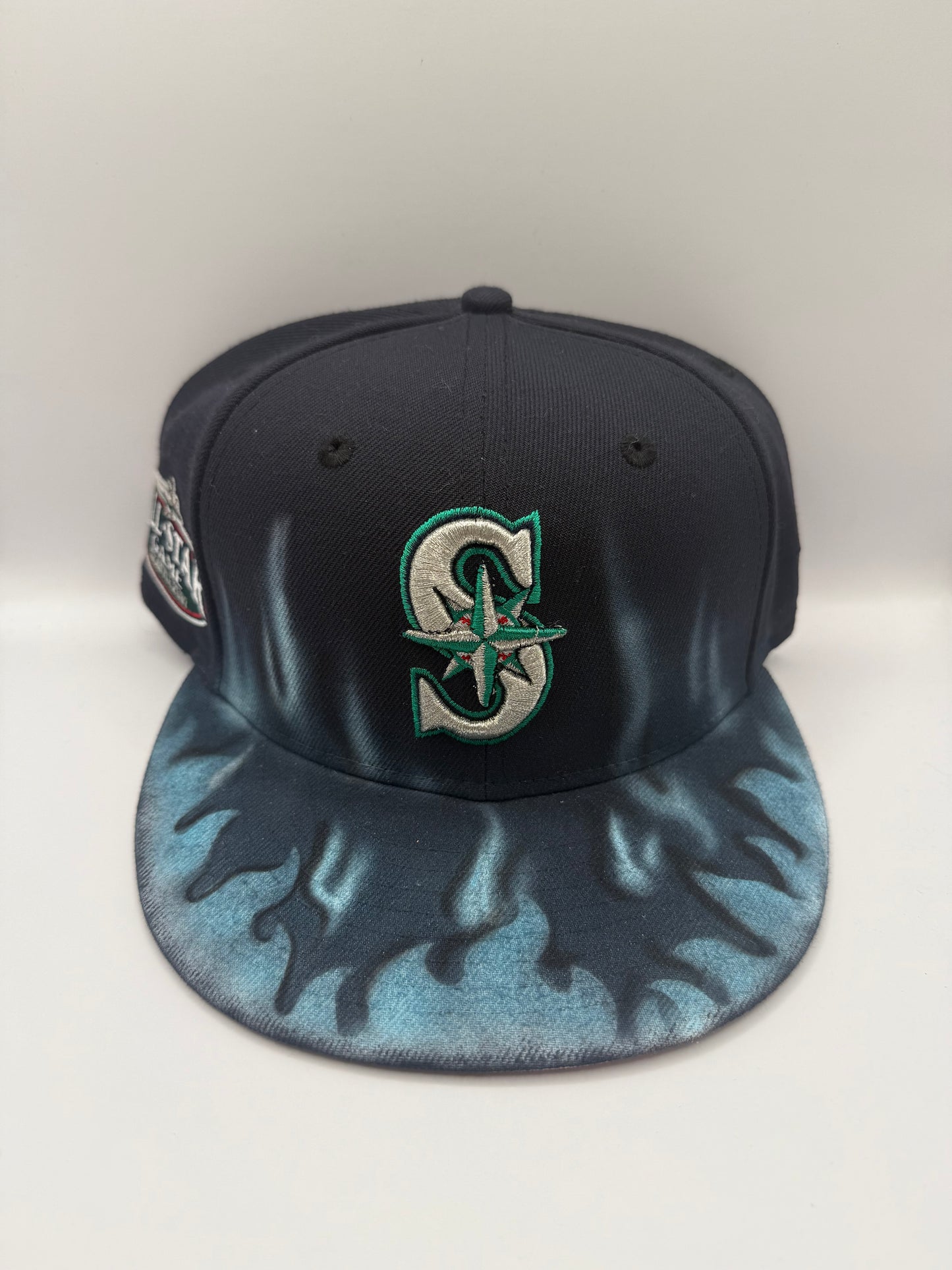 Size 7 5/8 Seattle Airbrush Fitted