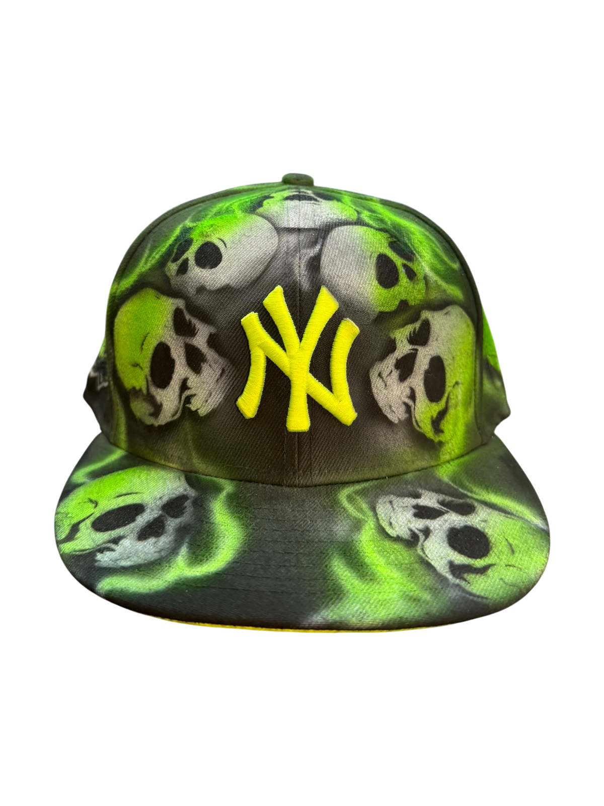 Size 7 3/8 NY Green Skulls Airbrush Fitted
